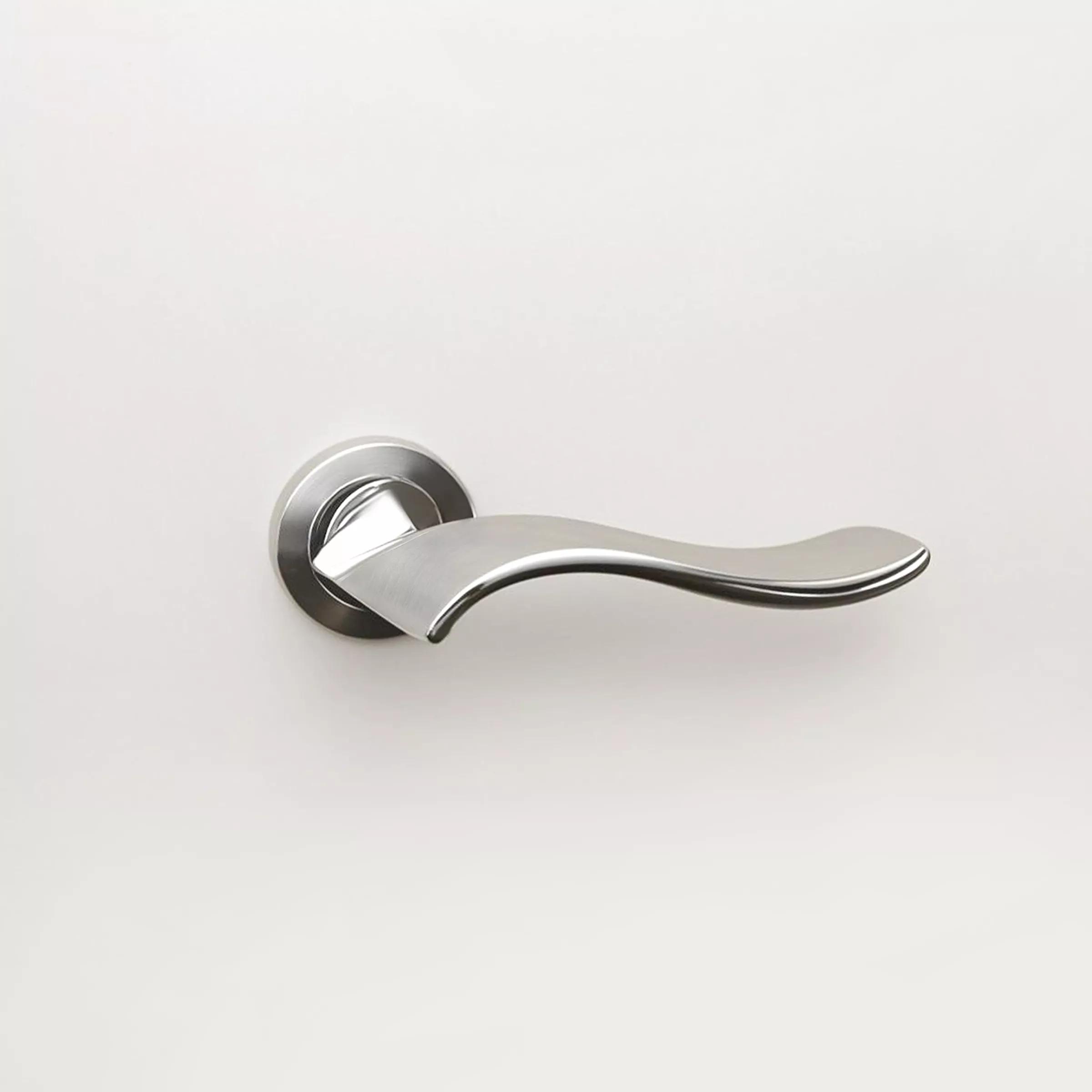 VILA R03-817 - Zinc Door Handle